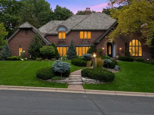 5021 Interlachen Blf, Edina, MN 55436