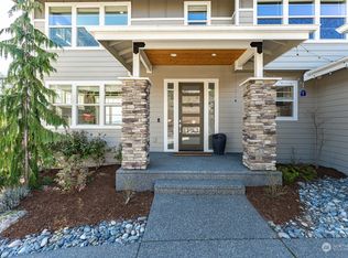 1221 S 34th St, Bellingham, WA 98229