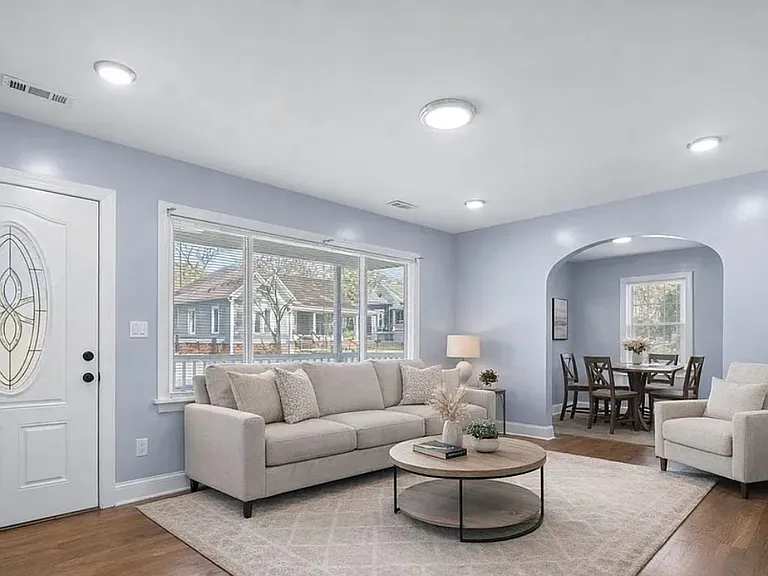 225 Brevard St — Photo 17
