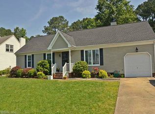 530 Royal Grant Dr, Chesapeake, VA 23322