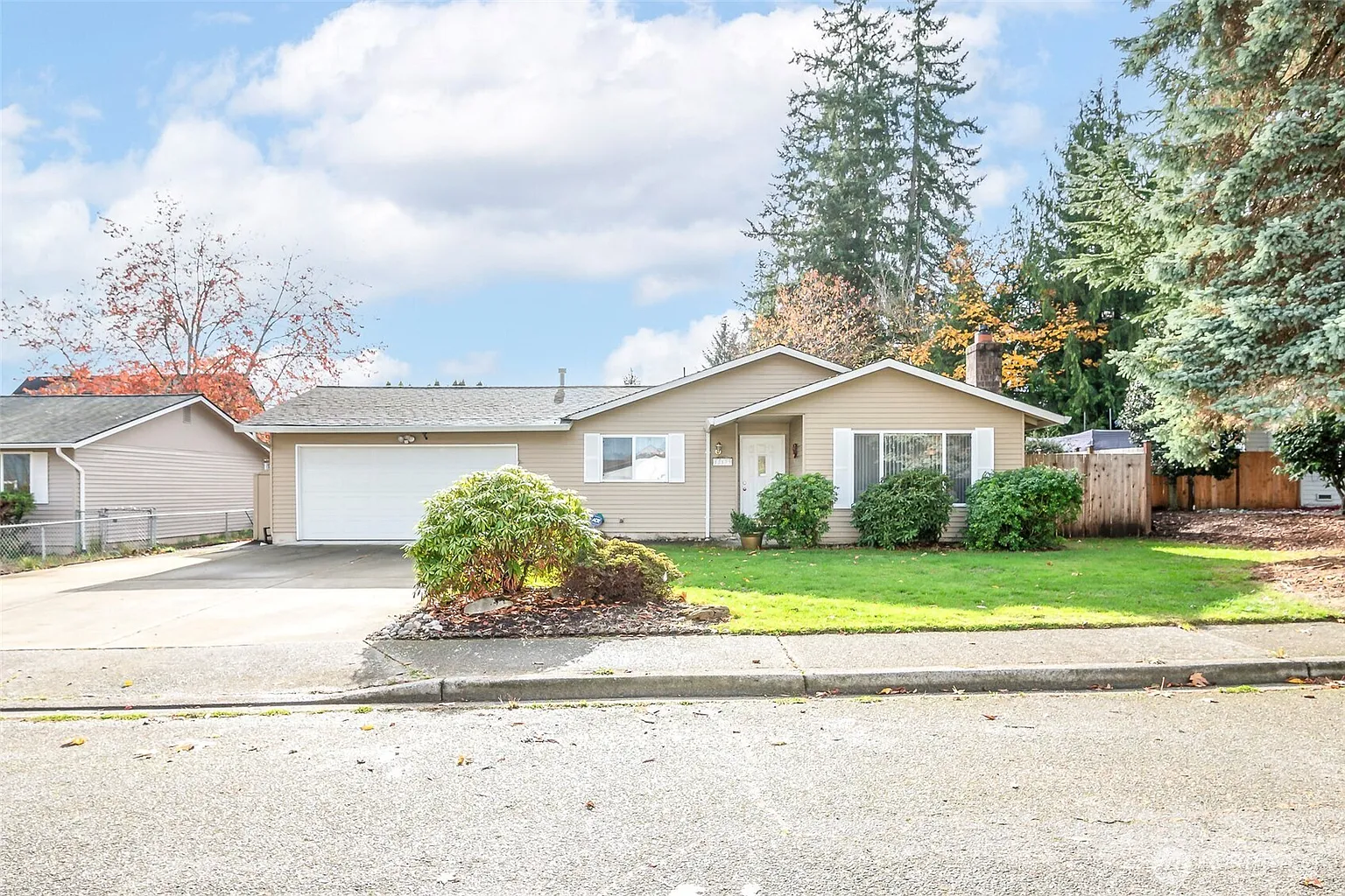 12133 SE 217th Place photo 1