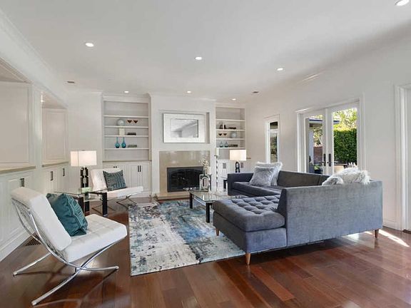 4th image of 215 Chapin Ln