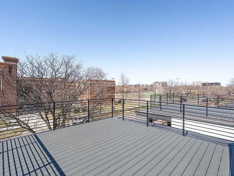 3244 N Franklin St — Photo 17