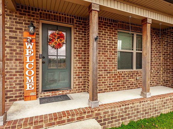 2nd image of 1699 Rapids Rd