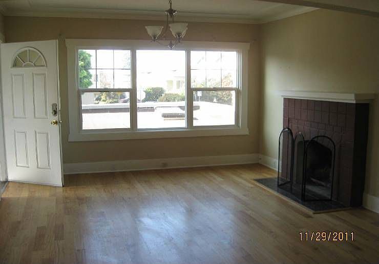 2nd image of 5532 Shattuck Ave