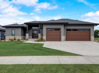 2568 Notre Dame Dr, Fitchburg, WI 53711