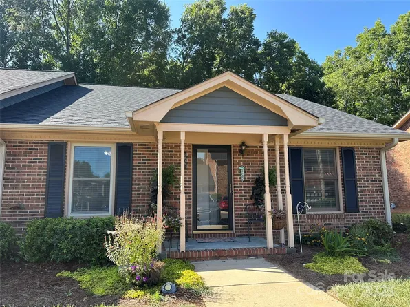 232 Pointe Cir, Rock Hill, SC 29732