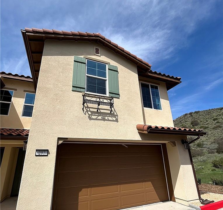 1st image of 297 San Miguel Island Dr