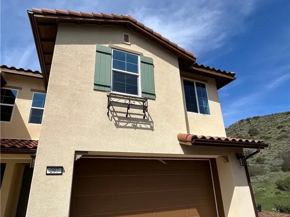297 San Miguel Island Dr, Camarillo, CA 93012