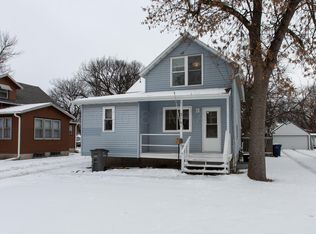 216 14th St S, Moorhead, MN 56560