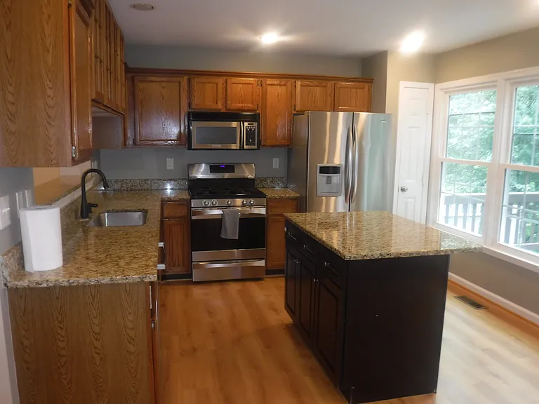 Kitchen-Main Level