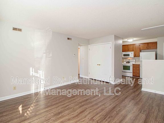3rd image of 1437A McCan Dr