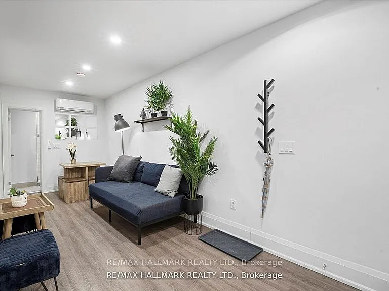 595 Saint Clair Ave W #12 — Photo 13