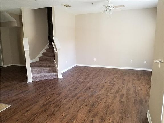 3rd image of 3020 Pine Oak Trl