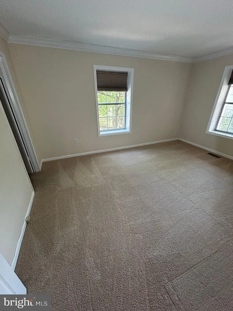 3 bed, 2.5 bath, 1584 sqft, $3,200 — Photo 4