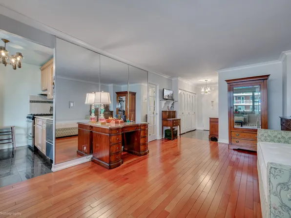 52-30 39th Drive image 1 of 13