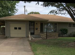 1009 McAdams Rd, Salina, KS 67401