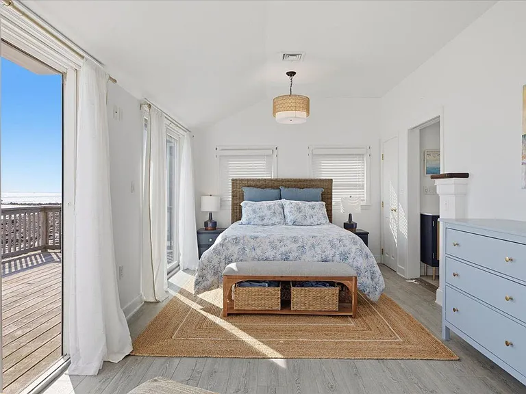 490 Ocean St — Photo 18