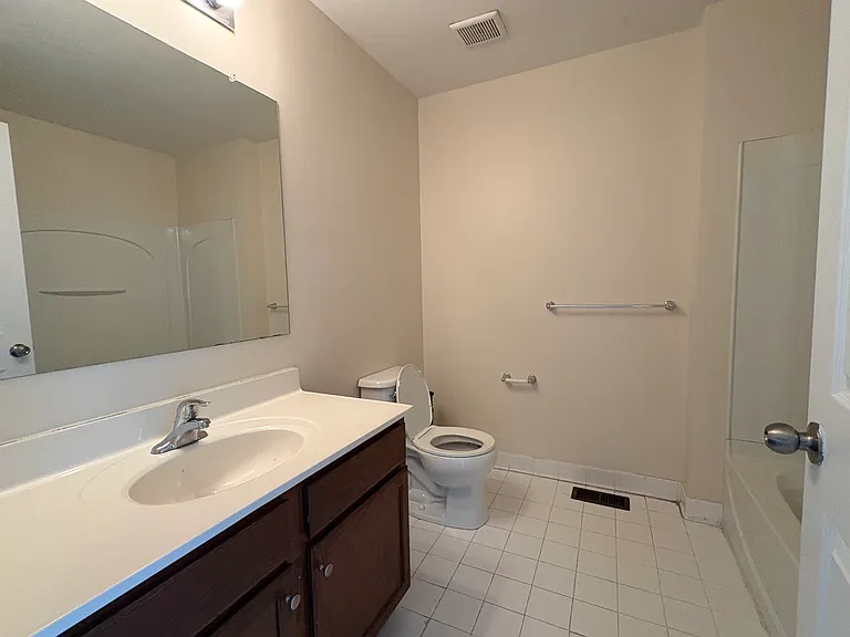 948 King Way — Photo 24