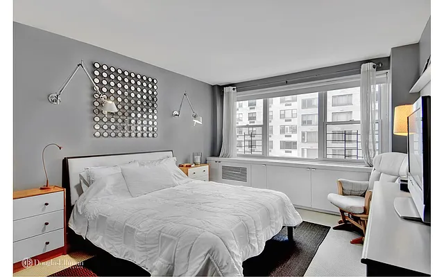 Sold by Douglas Elliman | media 6