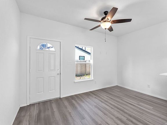 4th image of 3007 MCARTHUR AVE