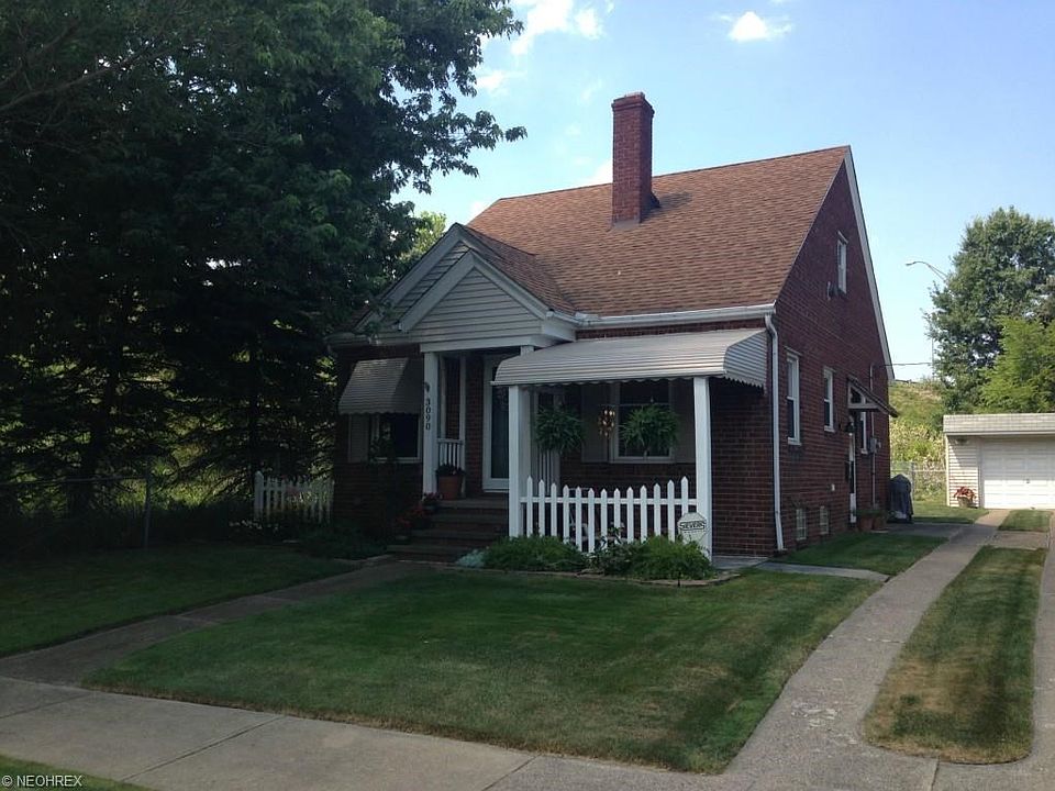 1st image of 3090 W 137th St