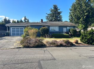 916 Sprague St, Edmonds, WA 98020