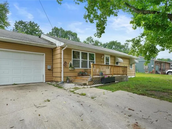 311 Morningside Dr, Richmond, MO 64085