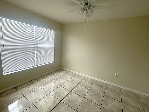4th image of 3202 SW 7th Pl #0