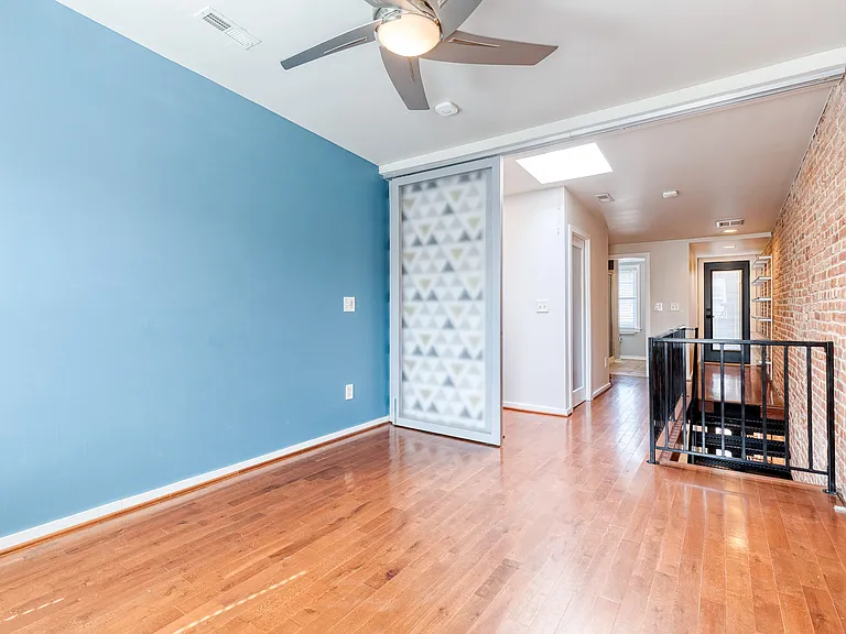 112 N Streeper St — Photo 12