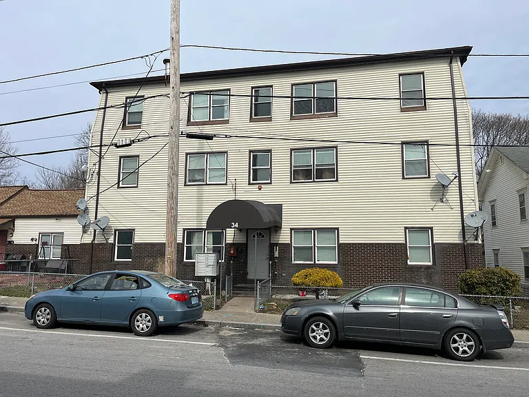 34 E Main St #5 — Photo 6