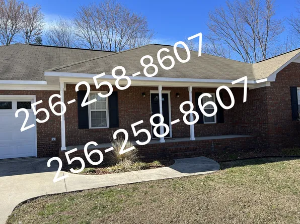 715 Travis St, Albertville, AL 35950