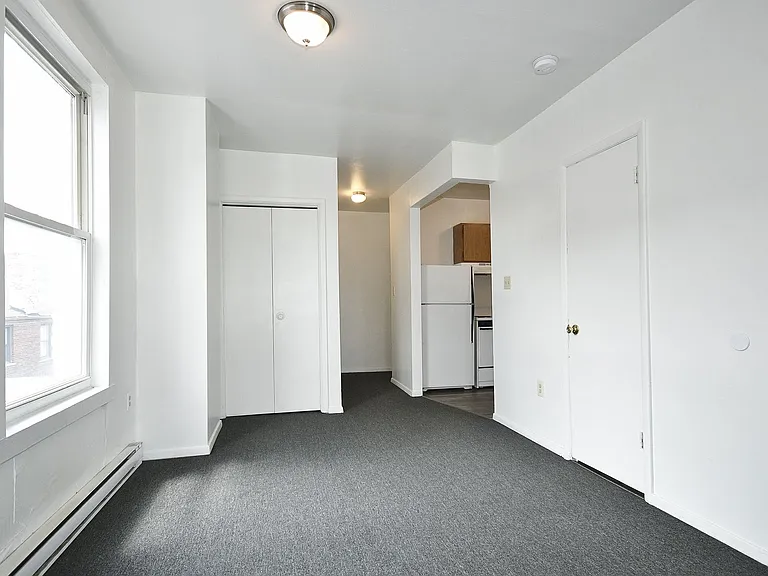 105 Ella St — Photo 11