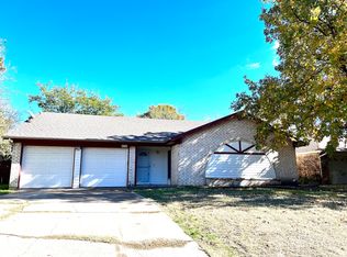 6704 Spoonwood Ln, Fort Worth, TX 76137