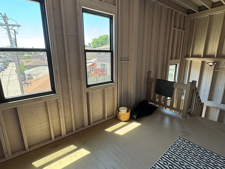 515 W 31st St #2 — Photo 11