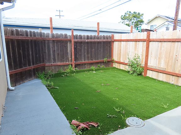 3rd image of 4760 Voltaire St