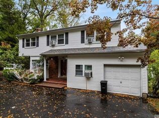 49 W Fort Salonga Rd, Northport, NY 11768