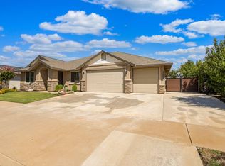 3222 Lemurian Rd, Redding, CA 96002