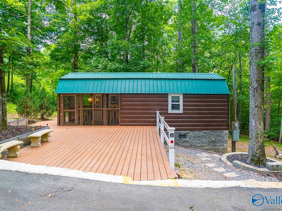 1st image of 105 Ridge Cir