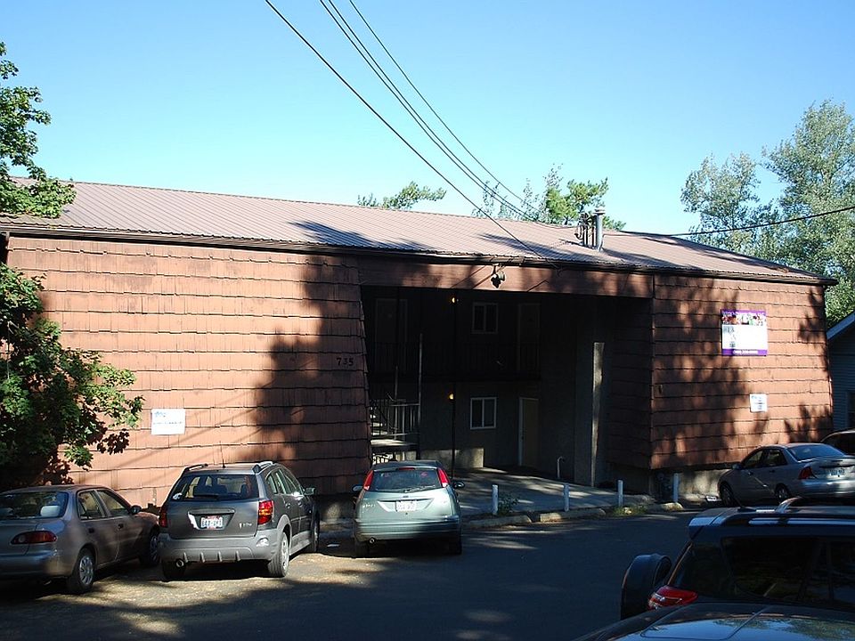 2nd image of 735 NE Maple St APT 6