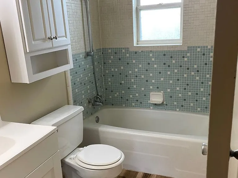 606 S Trenton St #15 — Photo 4