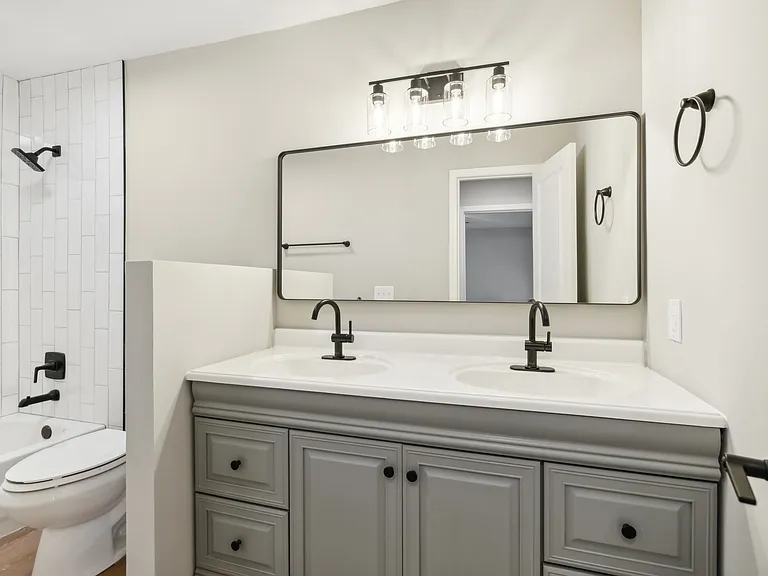 1011 Murfreesboro Rd #L9 — Photo 4