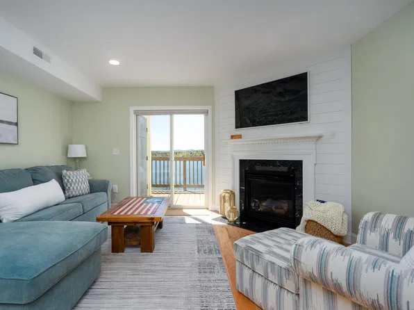 22 Brady Way, Laconia, NH 03246