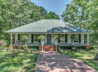 245 Coon Hunters Rd, Brandon, MS 39042