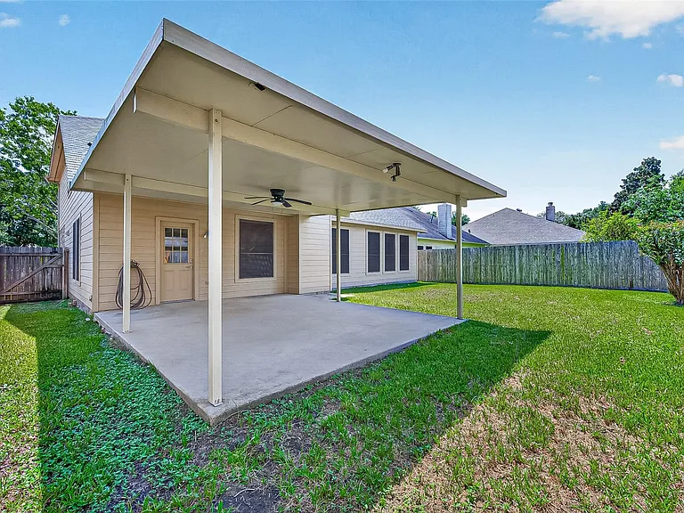 1522 Brook Grove Dr — Photo 46