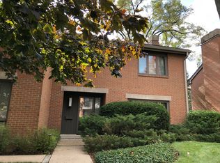 29 Park Ln, Park Ridge, IL 60068