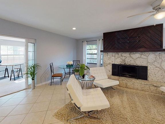 5th image of 2938 Williamsburg St