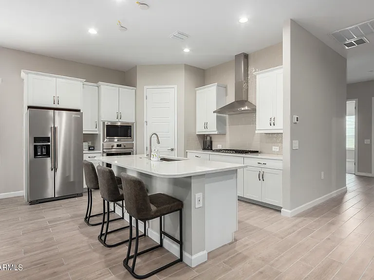10472 W Adam Ave — Photo 9