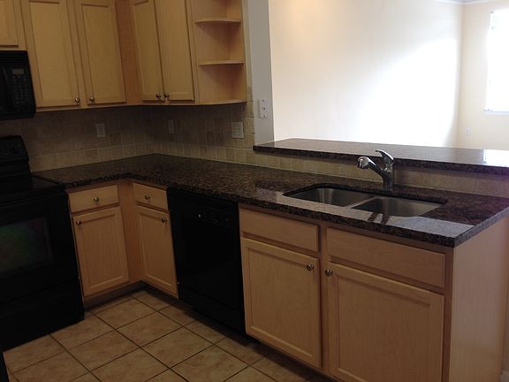 4th image of 224 Murcia Dr APT 304