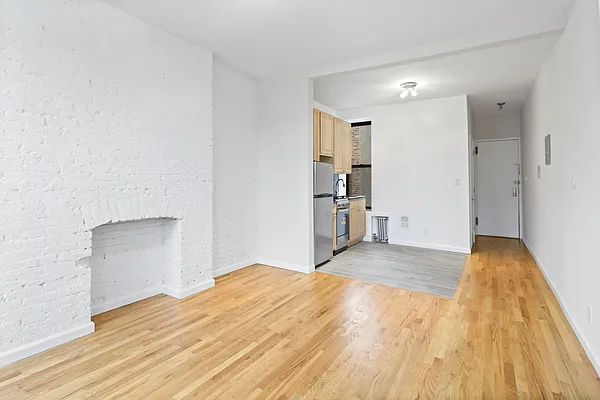 Rented by Compass | media 7